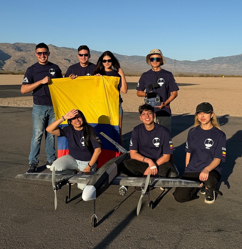 Equipo Icarus en DBF 25